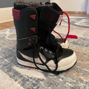 Nike Zoom DK Snowboard Boots Danny Kats Mens Size 9 407642-016 Black White SBB.
